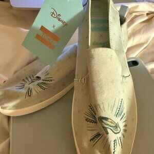 DISNEY X TOMS Cinderella Sky Blue Glass Slipper Canvas Shoe NWT